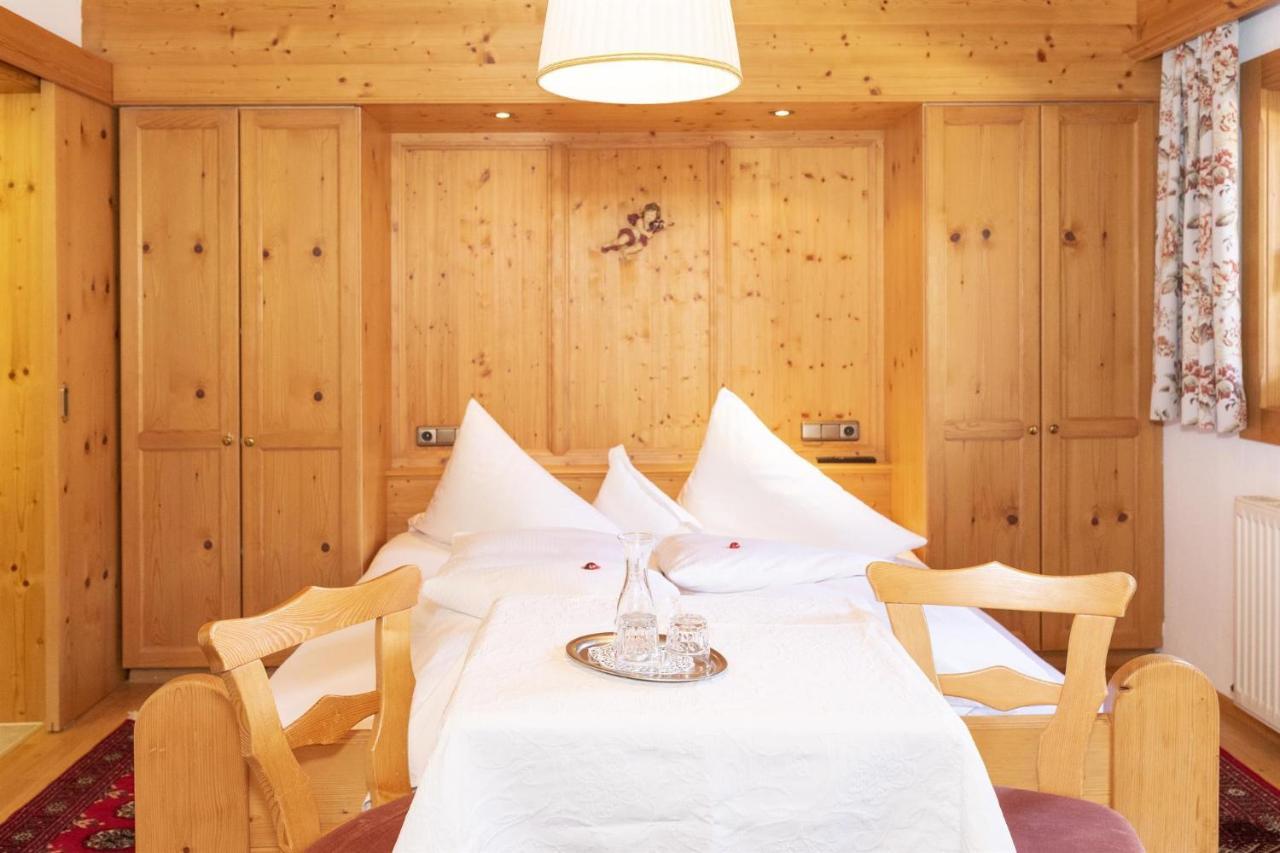 Pension Edelweiss Alpbach Exterior foto